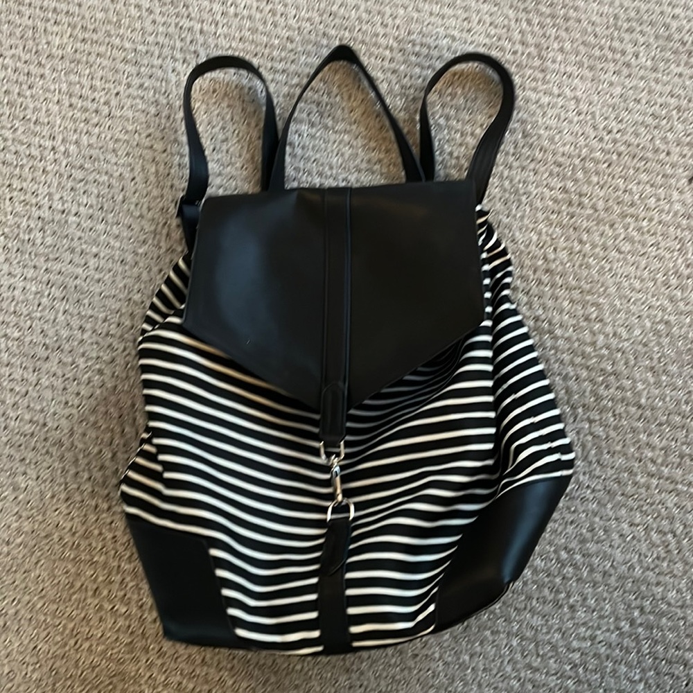 Stella and dot backpack purse